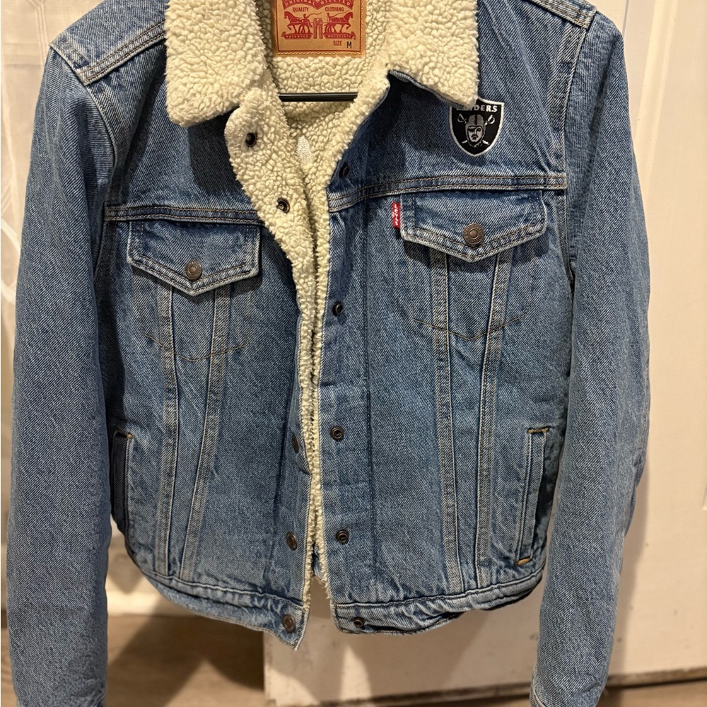 Levi's Light Blue Denim Jacket with Cream Sherpa